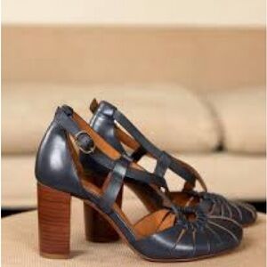 NWT Sezane High Tara Heels